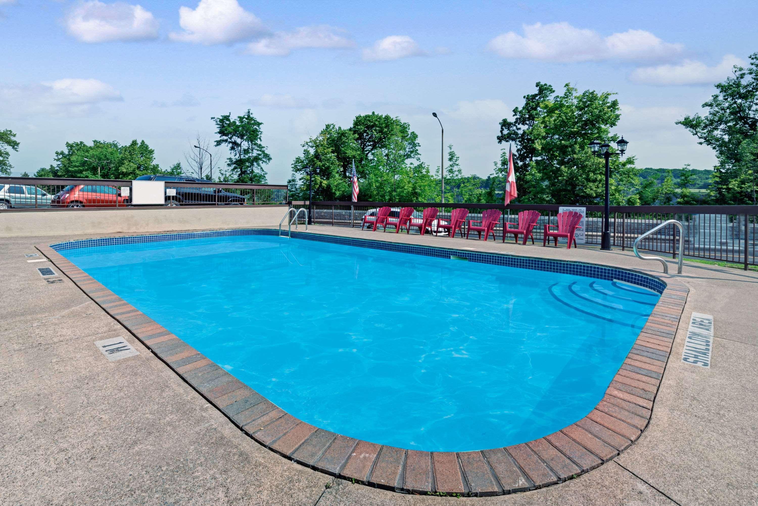 Super 8 By Wyndham Niagara Falls North Ngoại thất bức ảnh