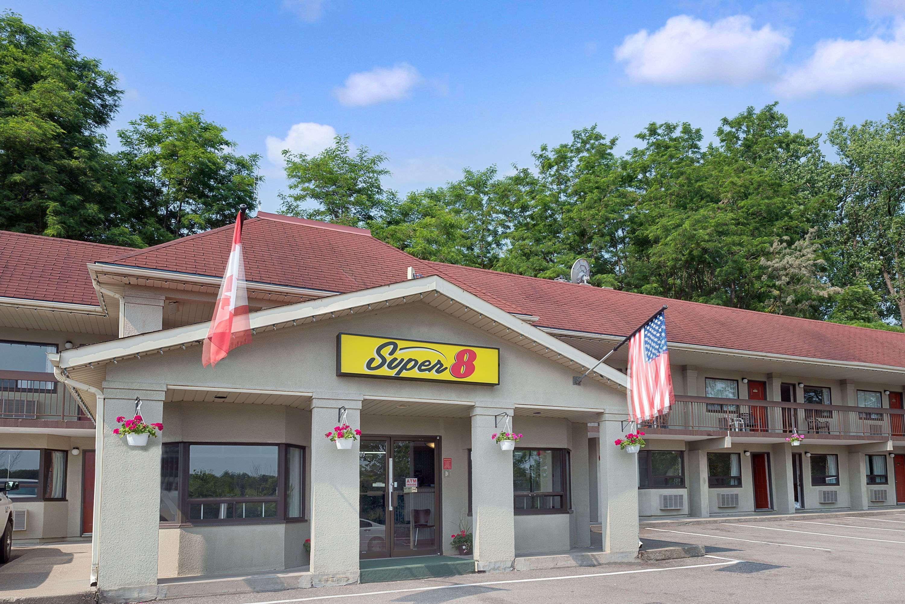 Super 8 By Wyndham Niagara Falls North Ngoại thất bức ảnh