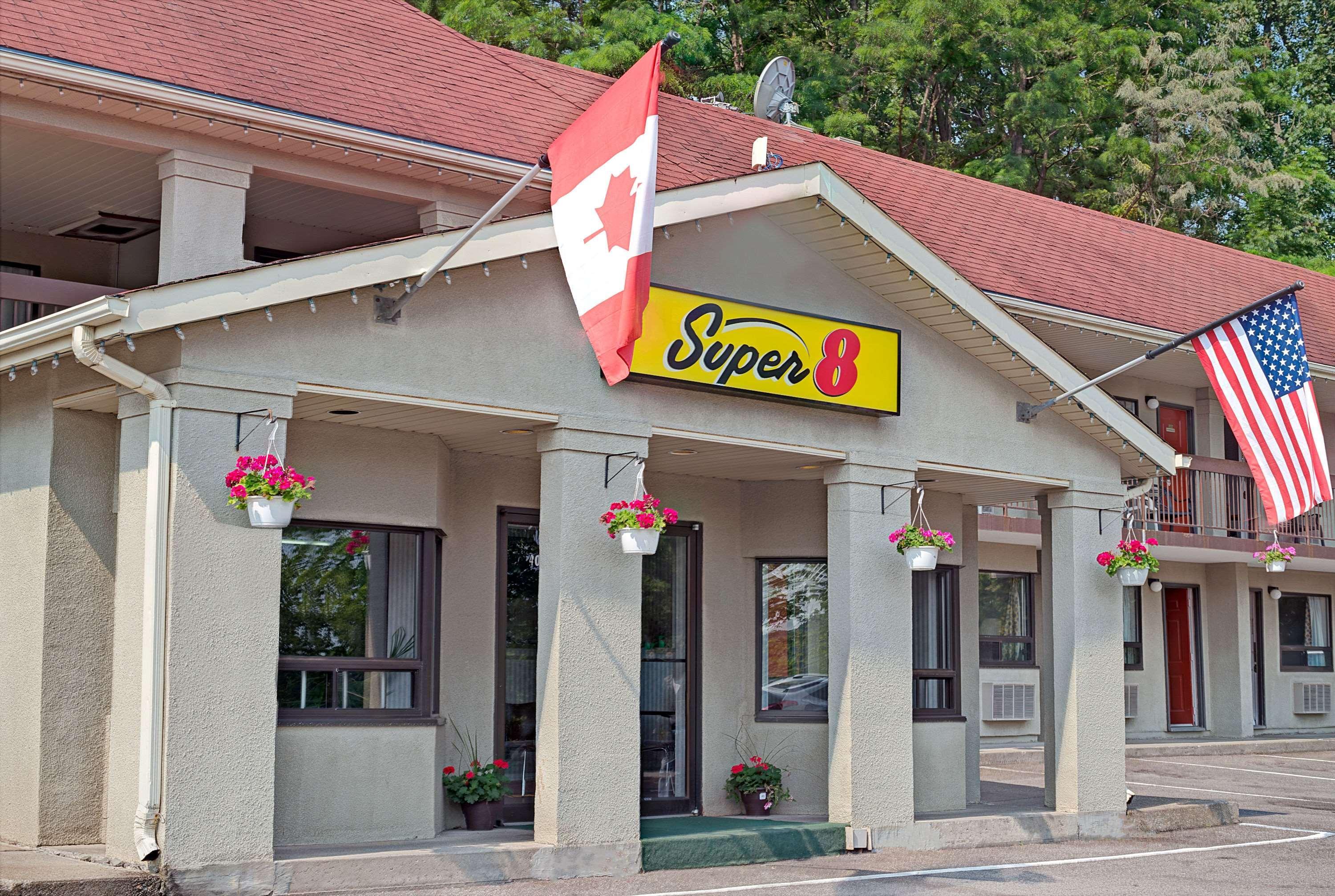 Super 8 By Wyndham Niagara Falls North Ngoại thất bức ảnh